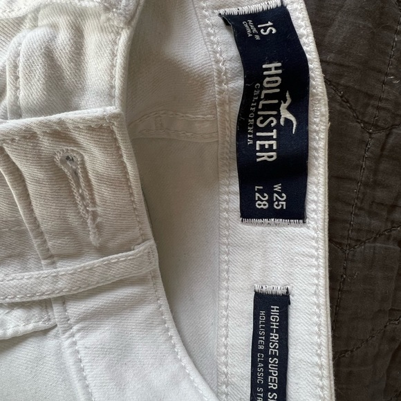 White Hollister Jeans (worn once) - Picture 2 of 3
